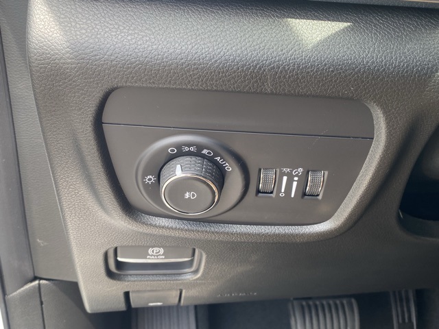 new 2025 Jeep Grand Cherokee car, priced at $59,604