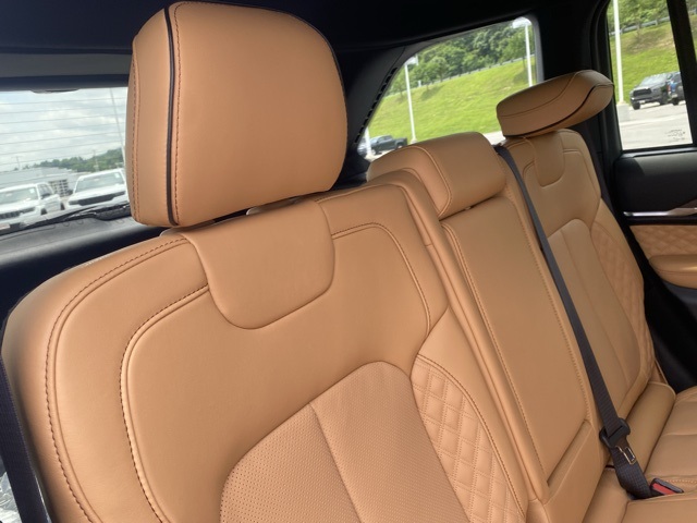new 2025 Jeep Grand Cherokee car, priced at $59,604