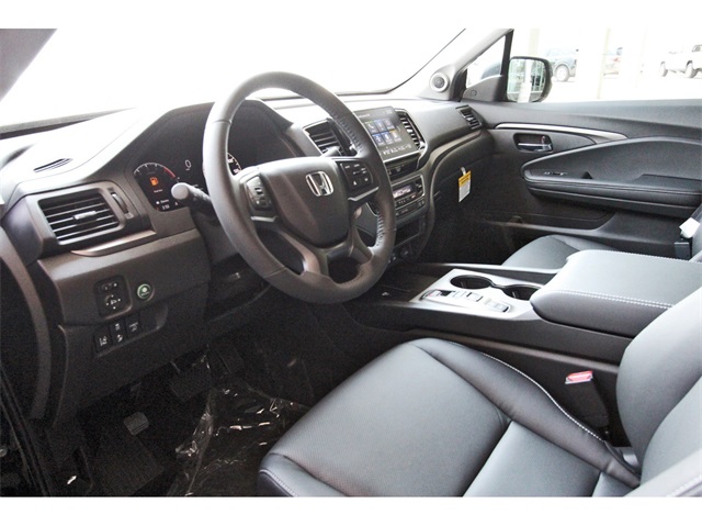 new 2025 Honda Ridgeline car, priced at $44,430