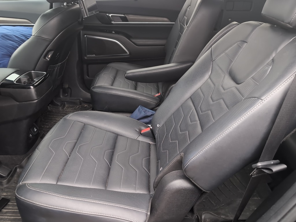 used 2022 Kia Telluride car, priced at $40,000