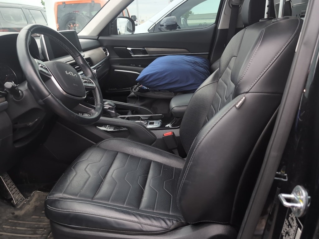 used 2022 Kia Telluride car, priced at $40,000