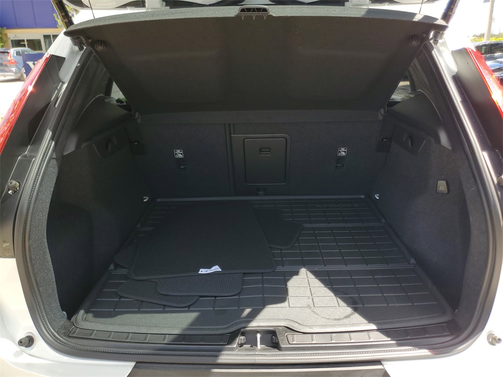 used 2024 Volvo XC40 car, priced at $33,996