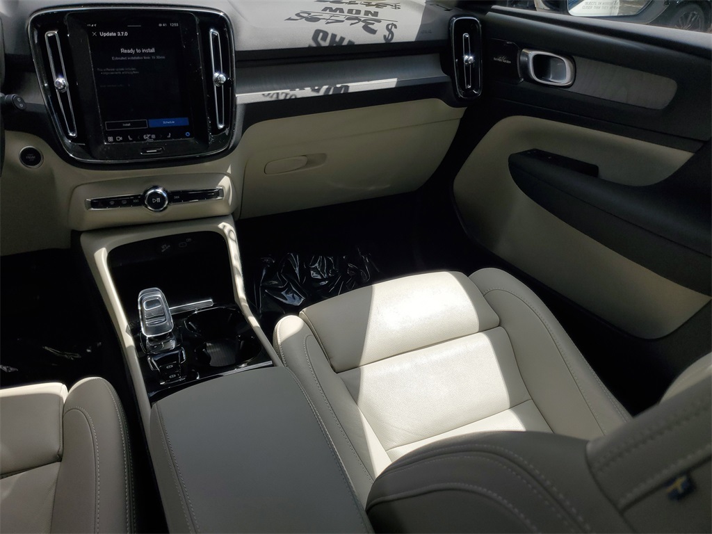 used 2024 Volvo XC40 car, priced at $33,996