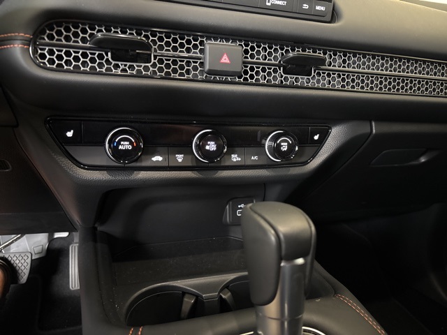 used 2025 Honda HR-V car, priced at $27,995