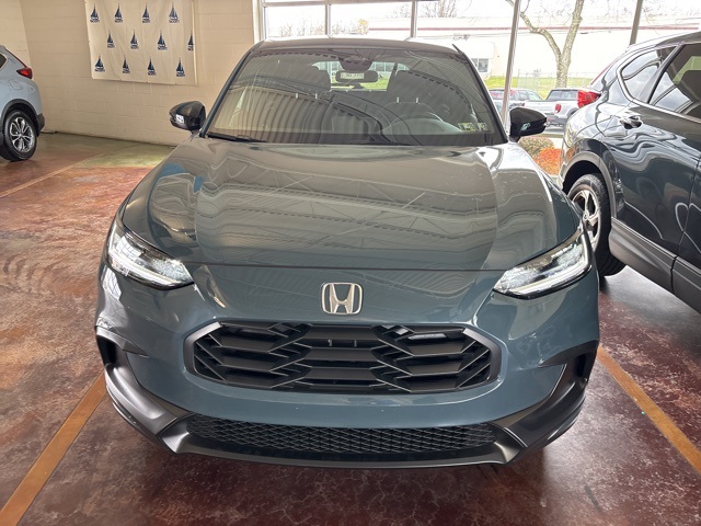 used 2025 Honda HR-V car, priced at $27,995