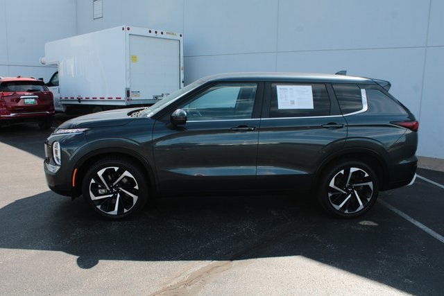 used 2024 Mitsubishi Outlander car, priced at $25,636