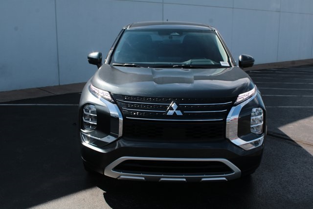 used 2024 Mitsubishi Outlander car, priced at $25,636