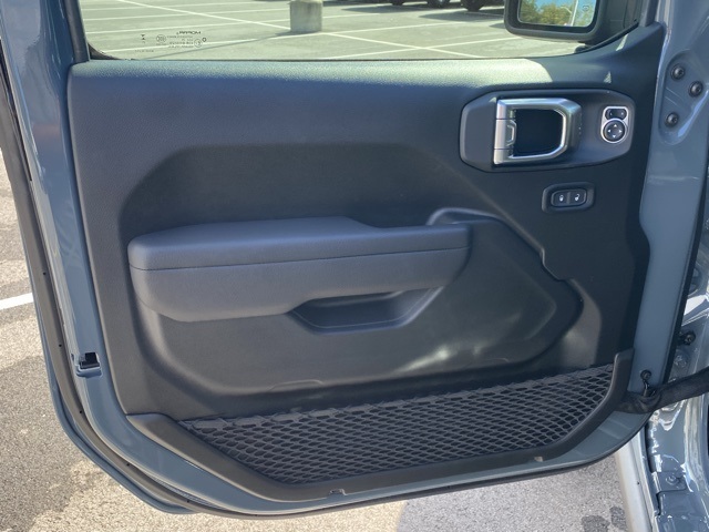 new 2025 Jeep Gladiator car, priced at $42,894