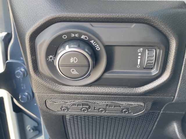 new 2025 Jeep Gladiator car, priced at $42,894