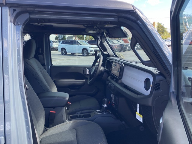 new 2025 Jeep Gladiator car, priced at $42,894