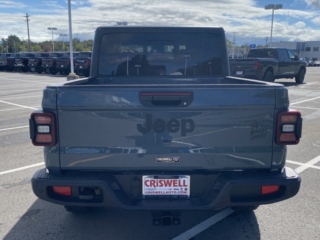 new 2025 Jeep Gladiator car, priced at $42,894