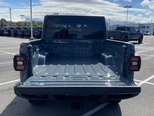 new 2025 Jeep Gladiator car, priced at $42,894