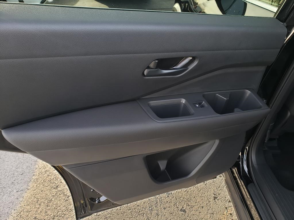 new 2025 Nissan Pathfinder car, priced at $36,087