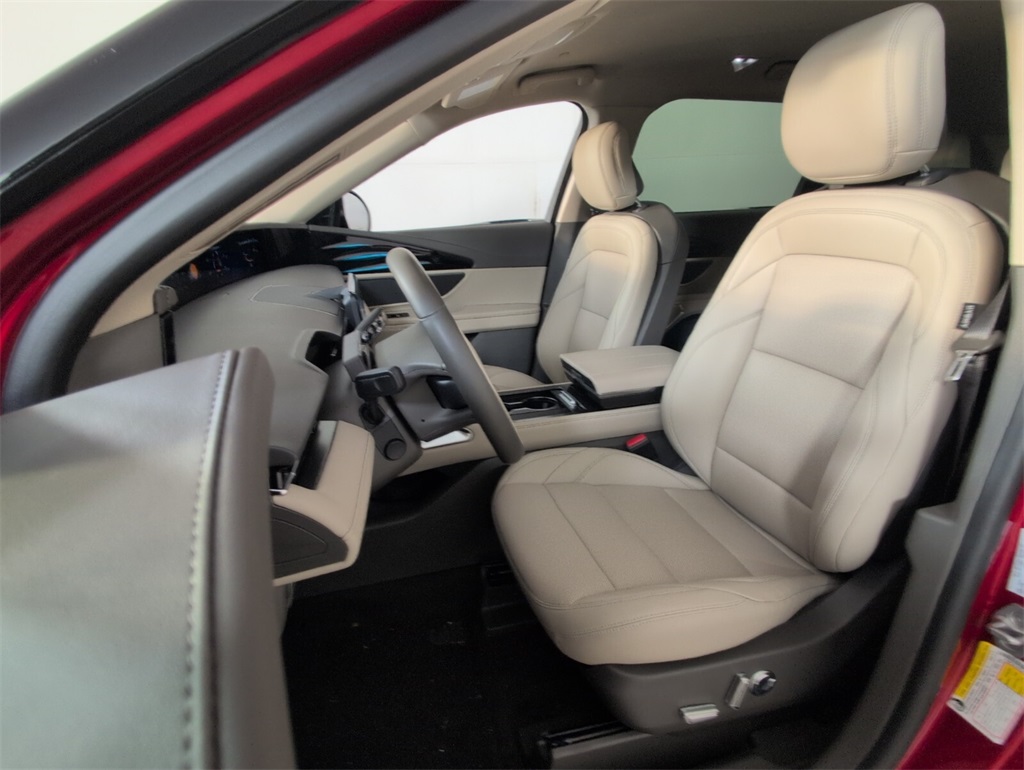 new 2025 Lincoln Nautilus car, priced at $53,026