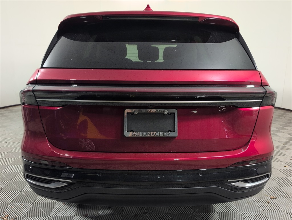 new 2025 Lincoln Nautilus car, priced at $53,026