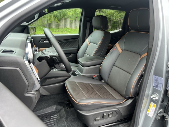 used 2024 GMC Canyon car, priced at $41,500