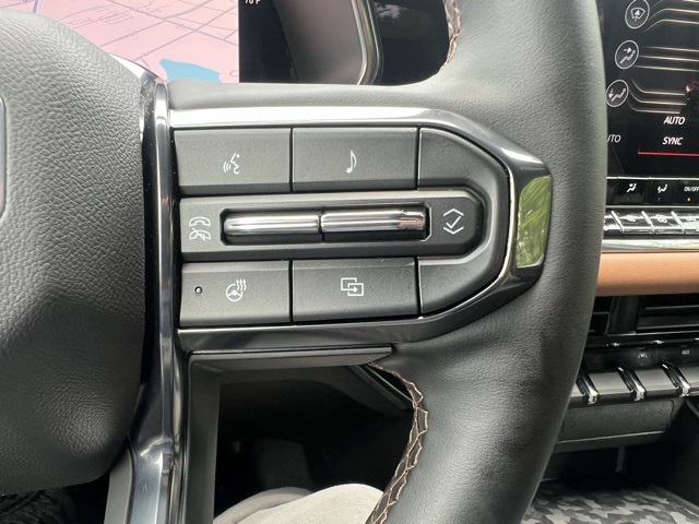 used 2024 GMC Canyon car, priced at $41,500