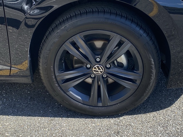 used 2024 Volkswagen Jetta car, priced at $21,420