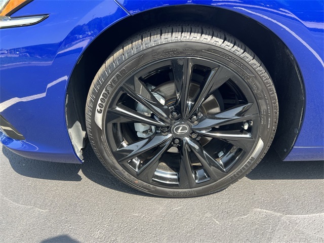 used 2023 Lexus ES car, priced at $43,940
