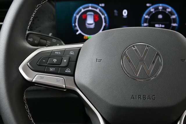 new 2025 Volkswagen Tiguan car, priced at $32,501