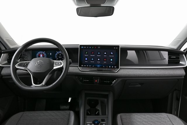 new 2025 Volkswagen Tiguan car, priced at $32,501