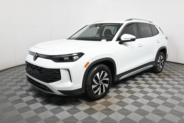 new 2025 Volkswagen Tiguan car, priced at $32,501