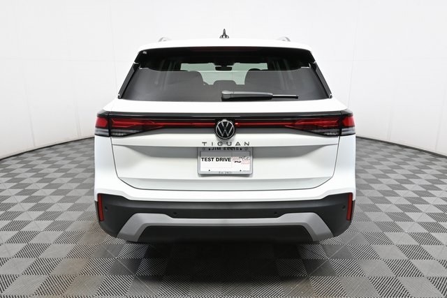 new 2025 Volkswagen Tiguan car, priced at $32,501