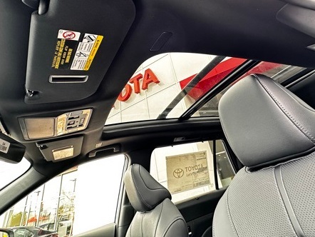 new 2025 Toyota Grand Highlander Hybrid car