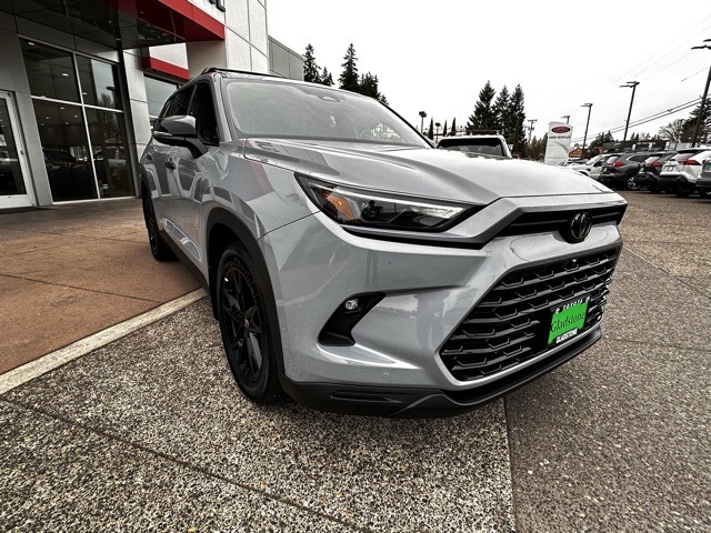 new 2025 Toyota Grand Highlander Hybrid car