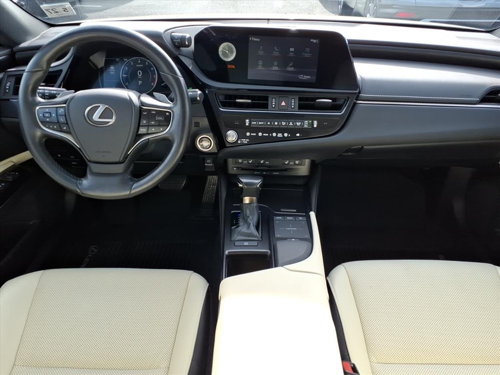 used 2022 Lexus ES car, priced at $30,900