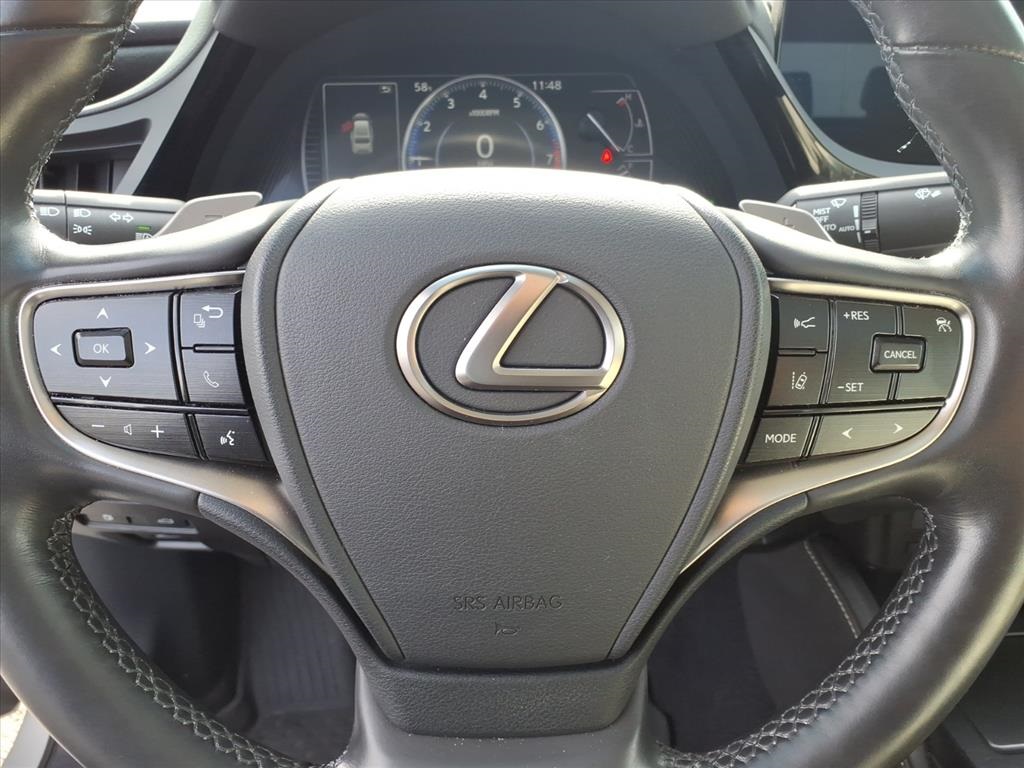used 2022 Lexus ES car, priced at $30,900