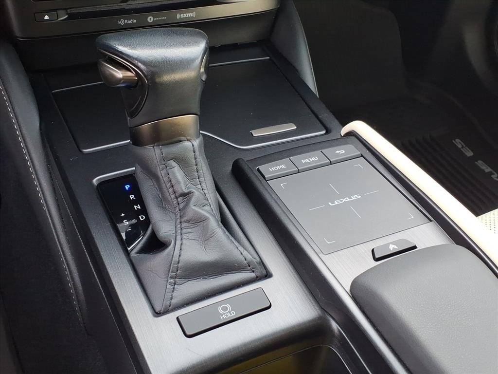 used 2022 Lexus ES car, priced at $30,900