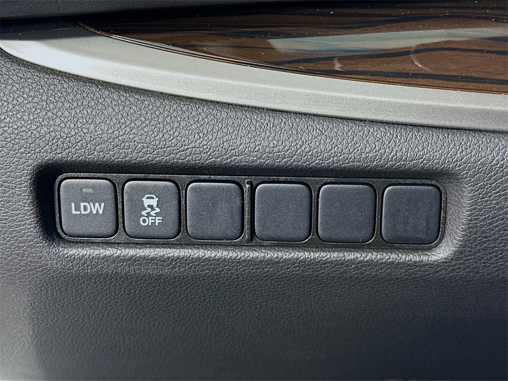 used 2014 Acura RLX car, priced at $15,630