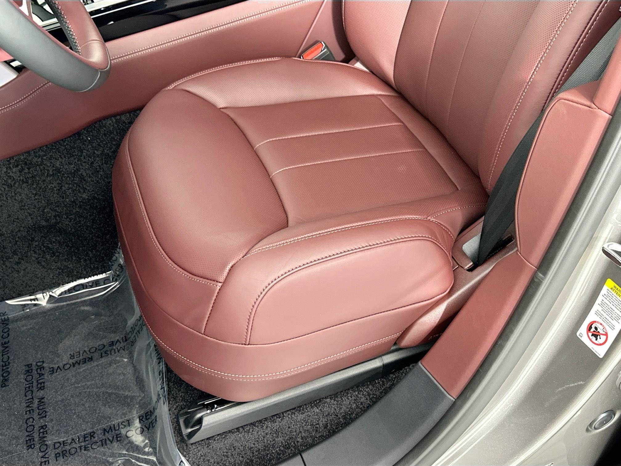 new 2025 Land Rover Range Rover Plug-In Hybrid car, priced at $153,100