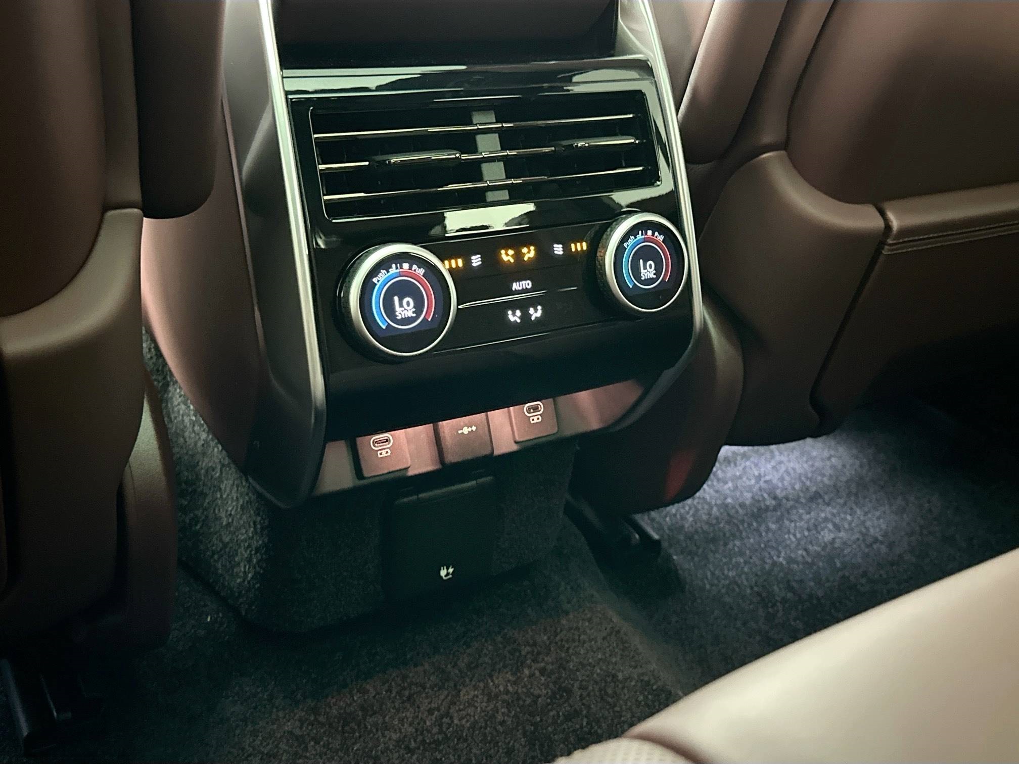 new 2025 Land Rover Range Rover Plug-In Hybrid car, priced at $153,100
