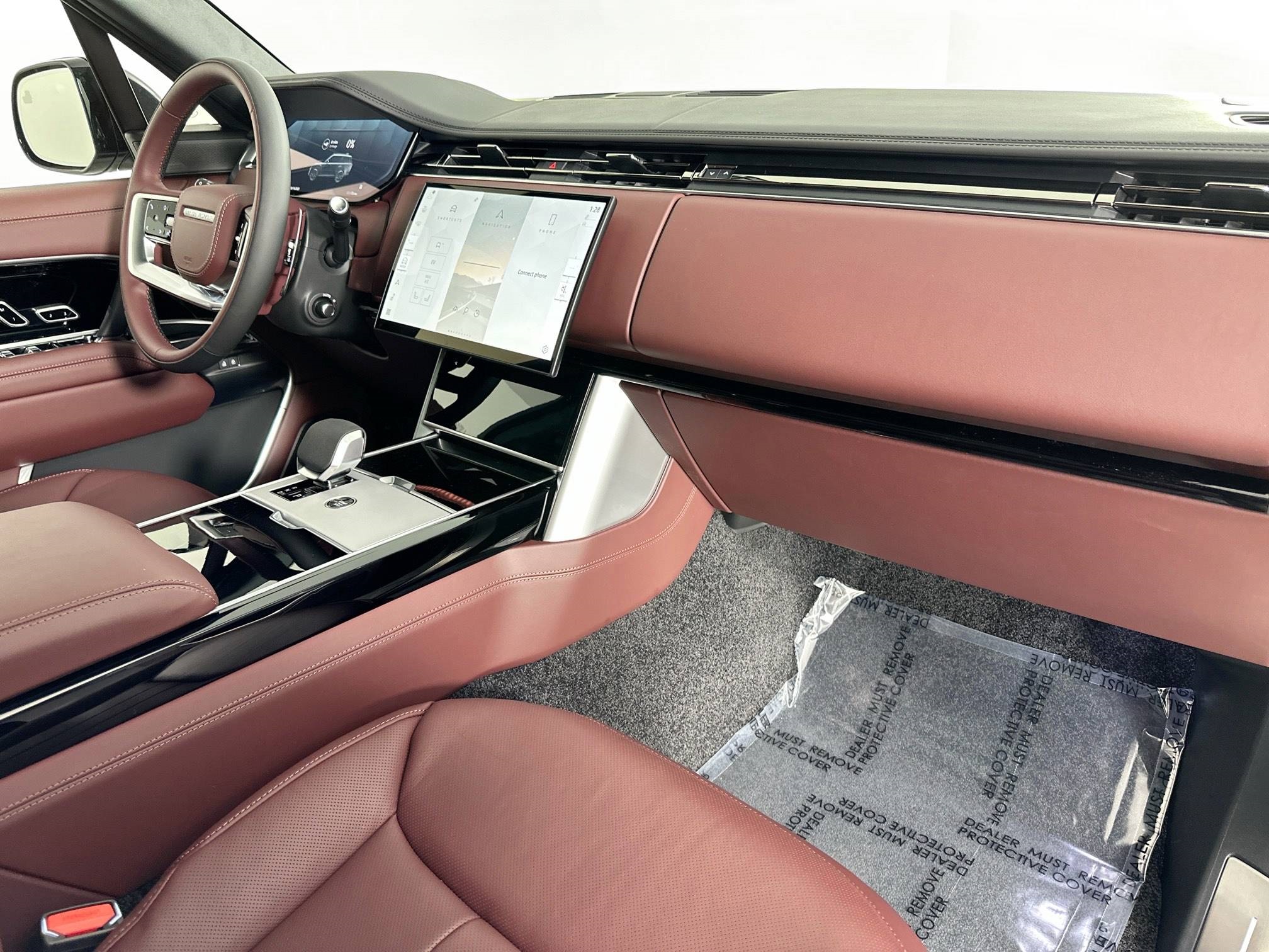 new 2025 Land Rover Range Rover Plug-In Hybrid car, priced at $153,100