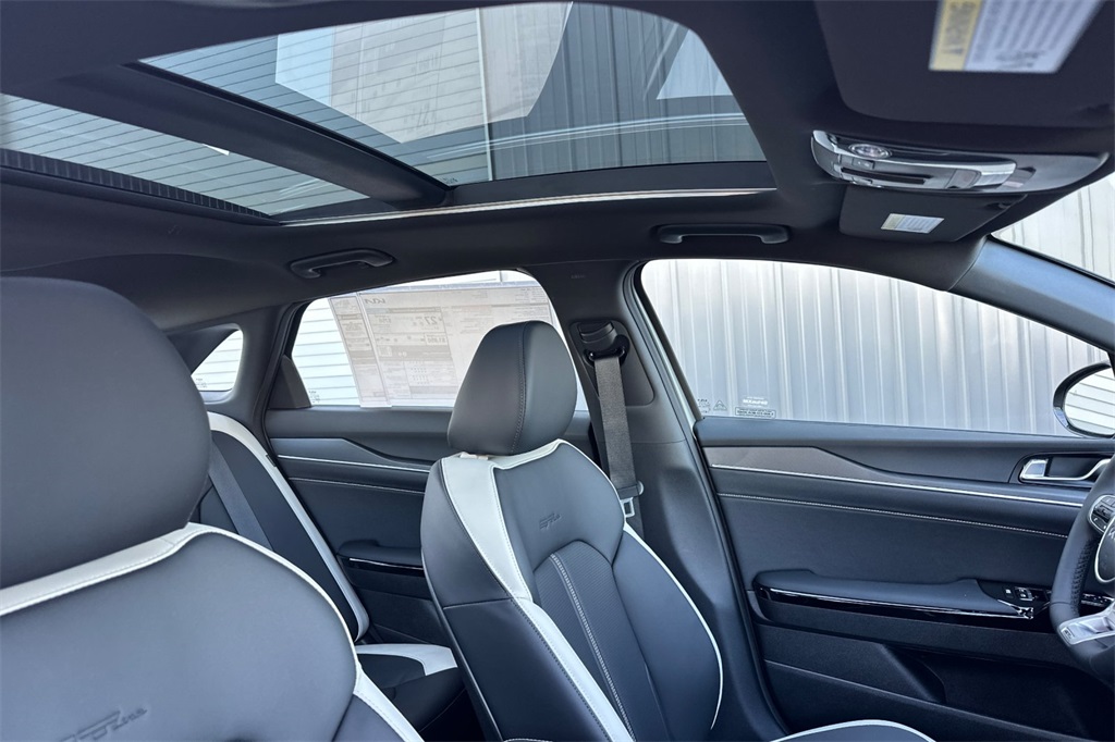 new 2026 Kia K5 car, priced at $34,280