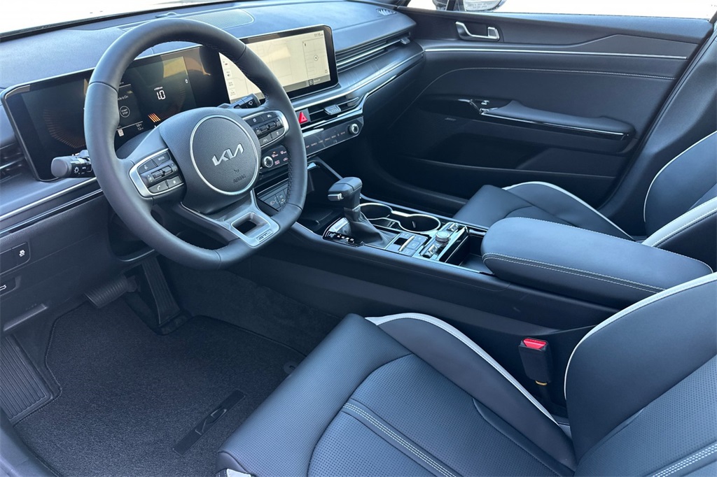 new 2026 Kia K5 car, priced at $34,280