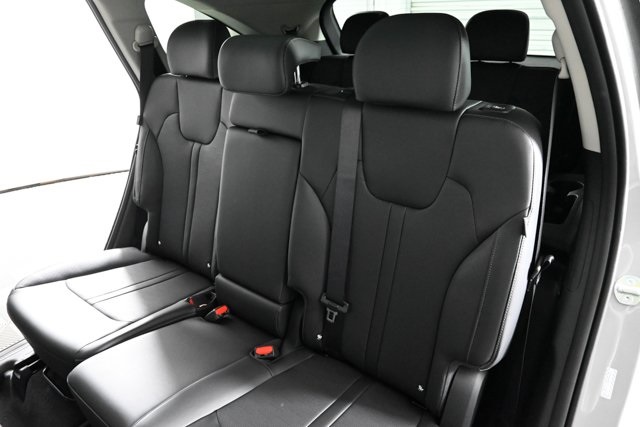 new 2025 Kia Sorento car, priced at $35,927