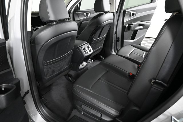 new 2025 Kia Sorento car, priced at $35,927
