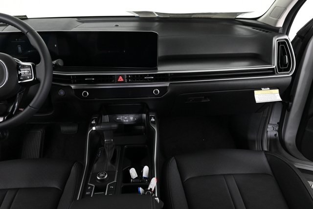 new 2025 Kia Sorento car, priced at $35,927