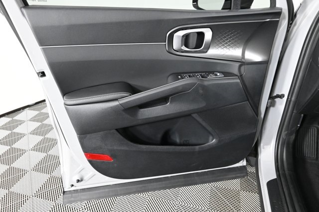 new 2025 Kia Sorento car, priced at $35,927