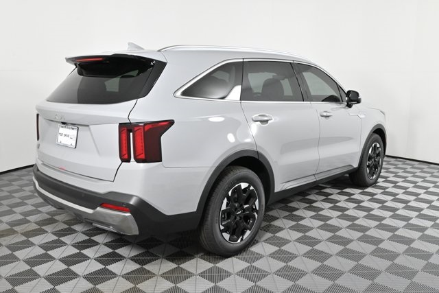 new 2025 Kia Sorento car, priced at $35,927