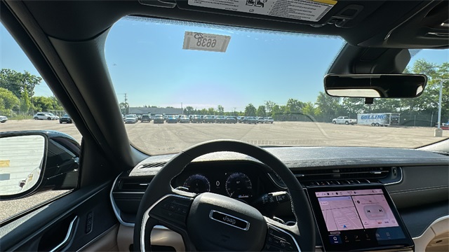new 2025 Jeep Grand Cherokee car, priced at $45,025