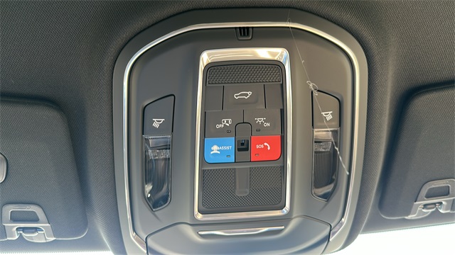 new 2025 Jeep Grand Cherokee car, priced at $45,025