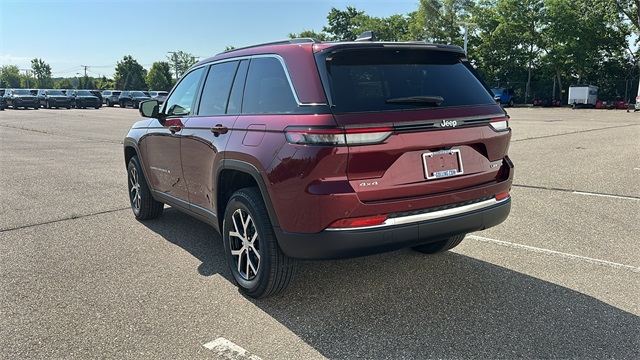 new 2025 Jeep Grand Cherokee car, priced at $45,025
