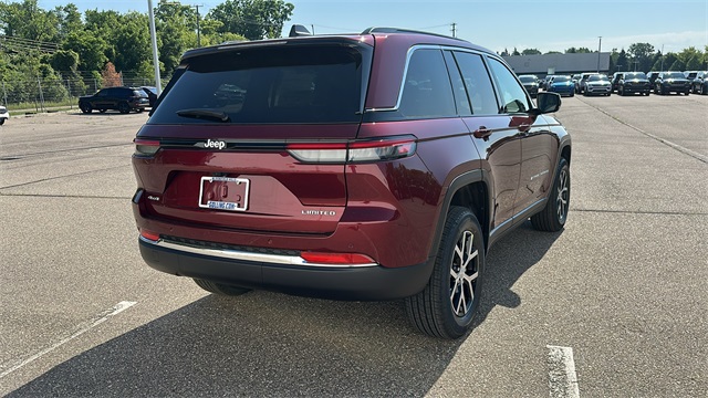 new 2025 Jeep Grand Cherokee car, priced at $45,025
