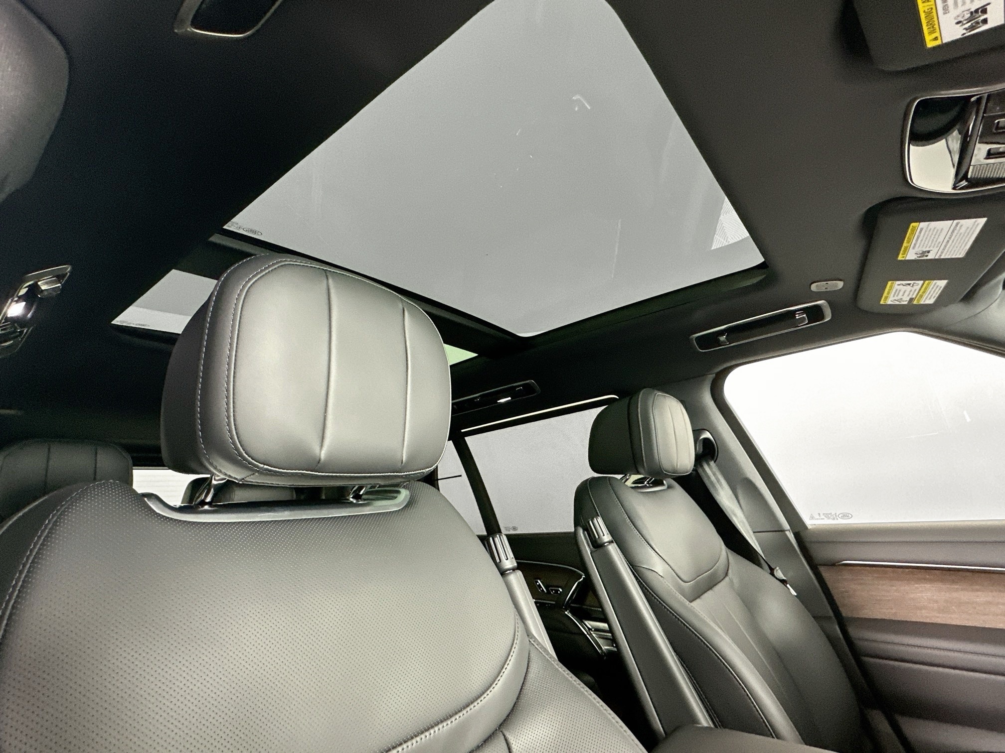 new 2025 Land Rover Range Rover car, priced at $139,975