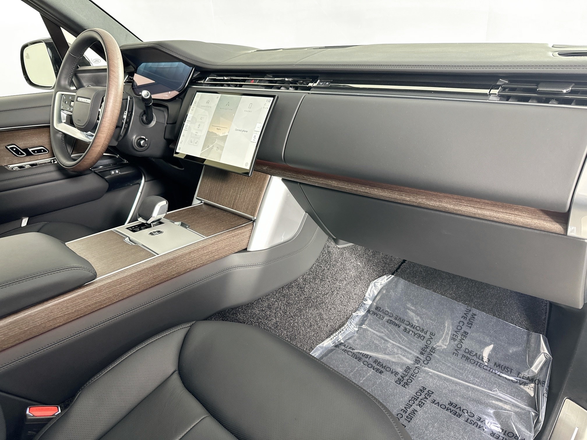 new 2025 Land Rover Range Rover car, priced at $139,975