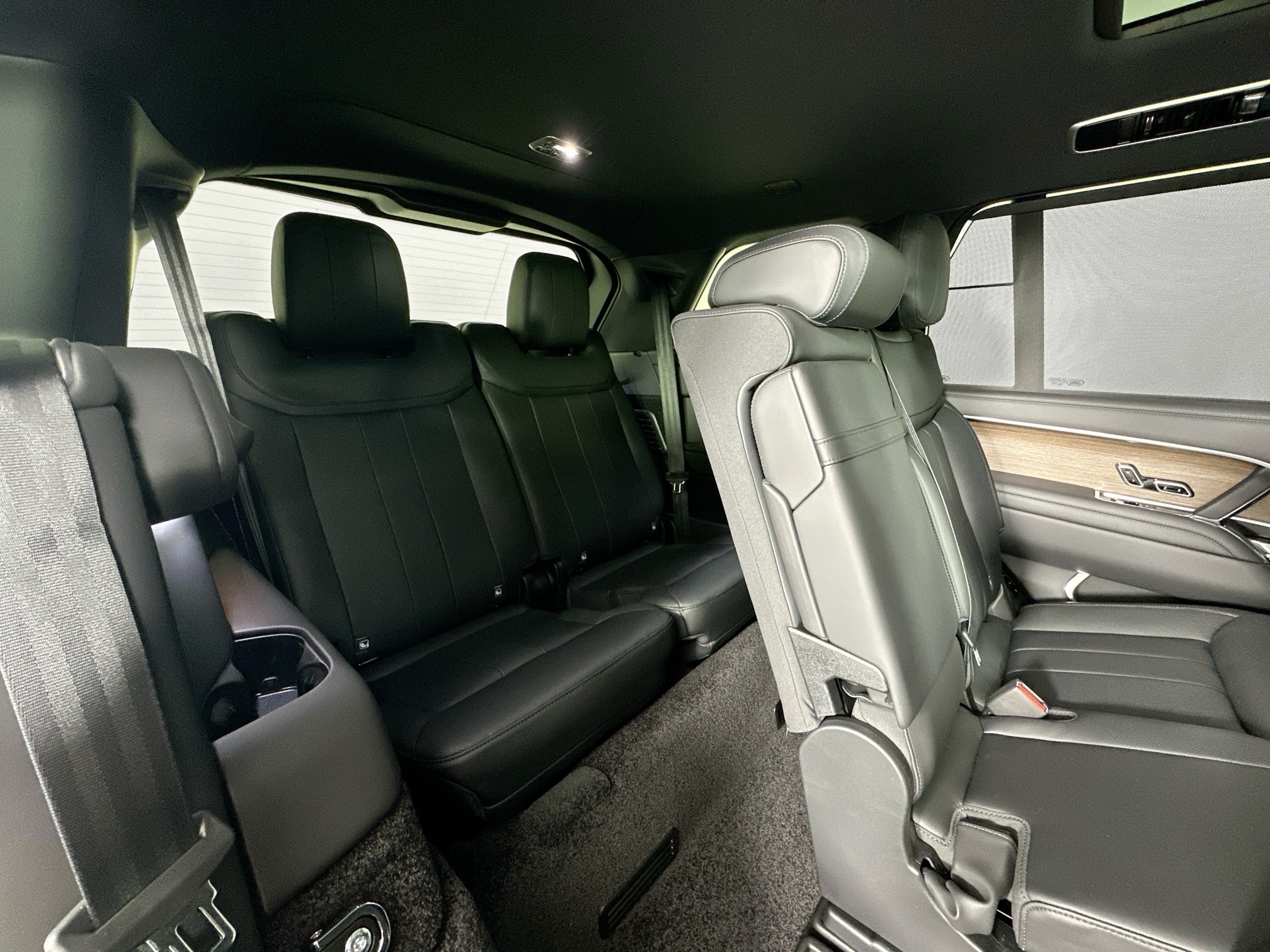 new 2025 Land Rover Range Rover car, priced at $139,975
